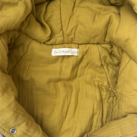 Fin and Vince Apple orchard bear suit - Picture 8 of 8